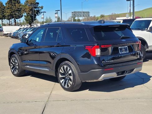 Used 2025 Ford Explorer Platinum w/ LUX Leather Package image 6