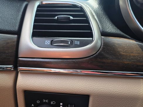 Used 2015 Jeep Grand Cherokee Limited RWD image 17