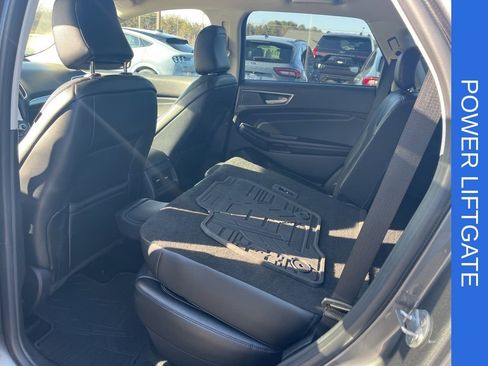 Used 2022 Ford Edge Titanium image 20