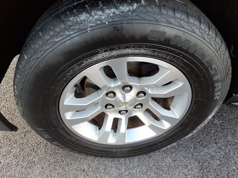 Used 2019 Chevrolet Tahoe LS image 12