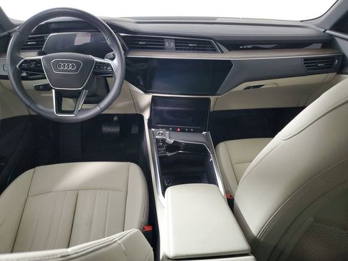 Used 2024 Audi Q8 e-tron Premium Plus w/ Premium Plus Package image 14