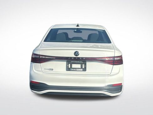 Used 2025 Volkswagen Jetta Sport FWD image 6