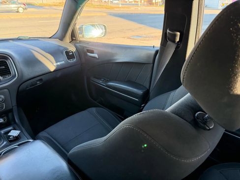 Used 2016 Dodge Charger SXT image 14