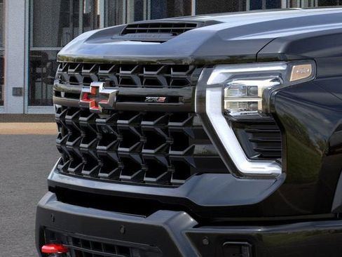 New 2026 Chevrolet Silverado 2500 ZR2 w/ LPO, Dark Essentials Package AWD/4WD image 13