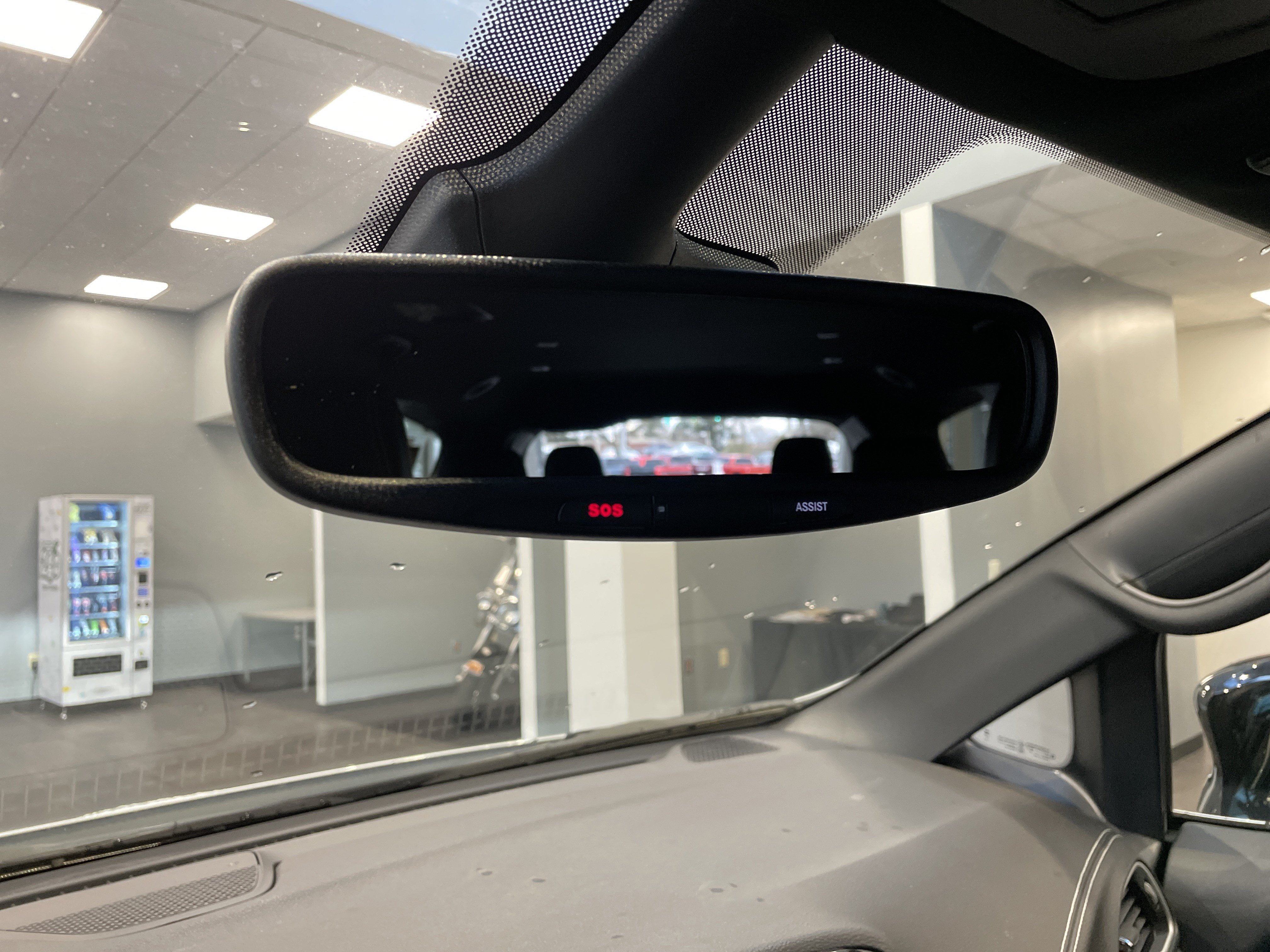 Used 2026 Chrysler Pacifica Select FWD image 28