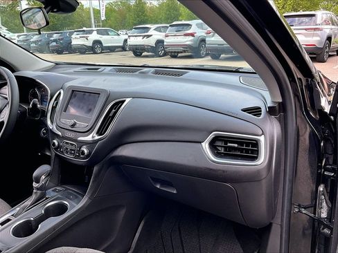 Used 2023 Chevrolet Equinox LT AWD/4WD image 13