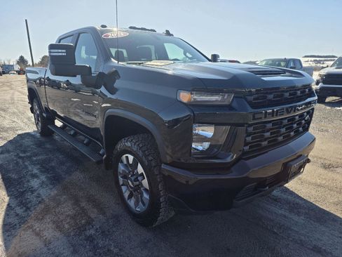 Used 2021 Chevrolet Silverado 2500 Custom w/ Custom Value Package image 14