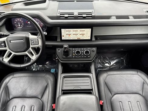 Used 2020 Land Rover Defender 110 HSE image 3