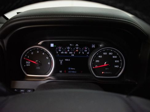 Used 2019 Chevrolet Silverado 1500 High Country w/ Technology Package AWD/4WD image 13