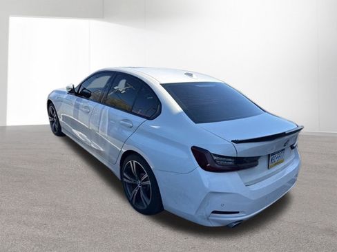 Used 2023 BMW 330i xDrive Sedan w/ Premium Package image 7