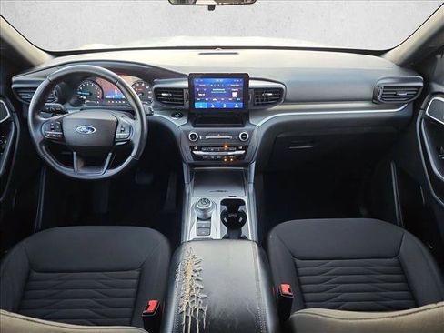 Used 2020 Ford Explorer XLT RWD image 17