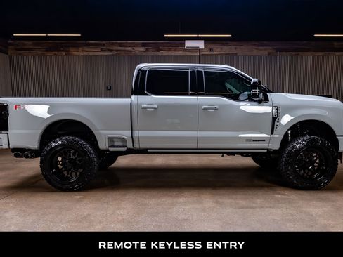 Used 2026 Ford F350 Platinum w/ Platinum Plus Package AWD/4WD image 11