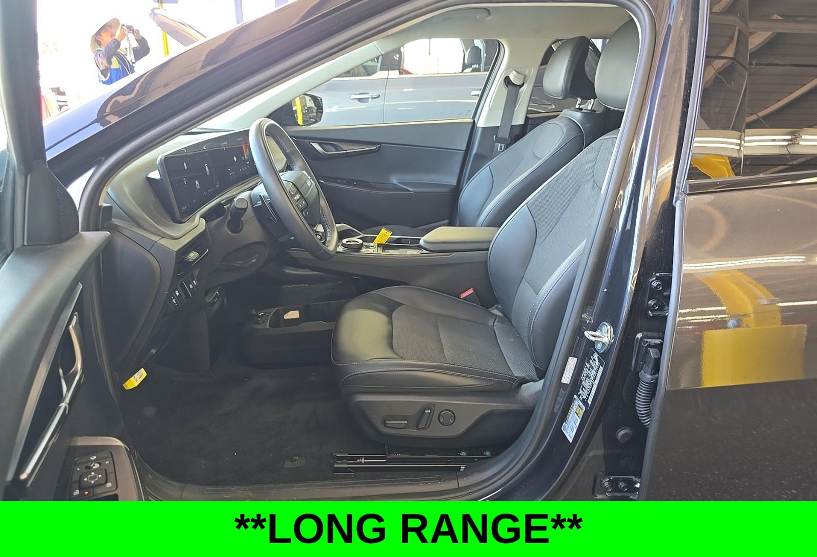 Used 2025 Kia EV6 Light w/ Light LR Technology Package RWD image 10