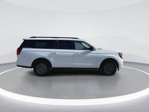 Used 2025 Ford Expedition Max Active image 9