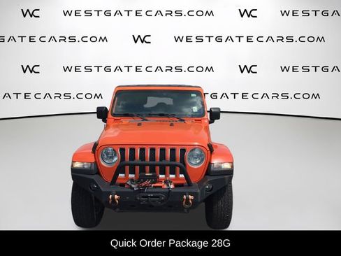 Used 2018 Jeep Wrangler Unlimited Sahara w/ Cold Weather Group AWD/4WD image 2
