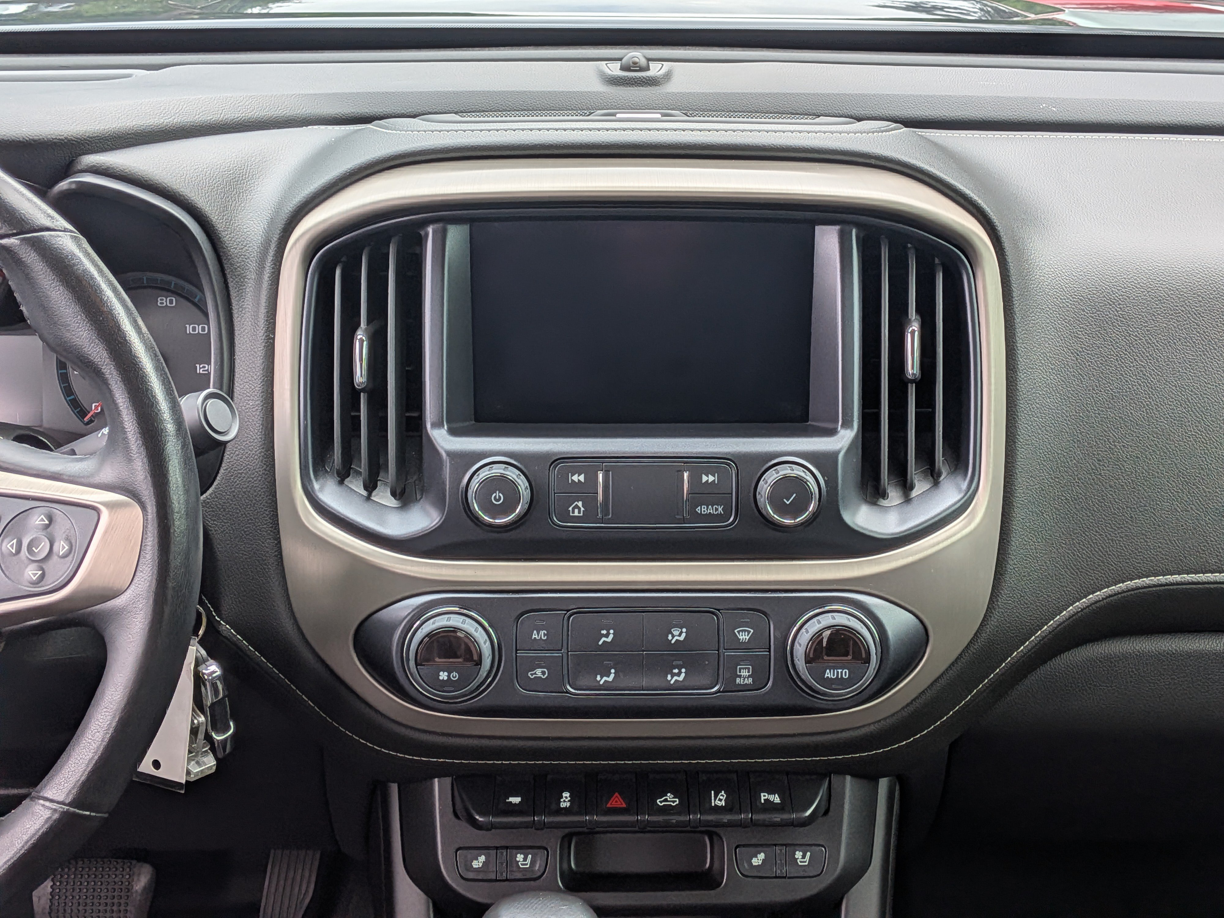 Used 2022 GMC Canyon Denali RWD image 19