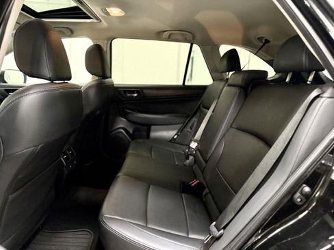 Used 2015 Subaru Outback 2.5i Limited image 15