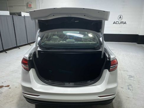 Used 2019 Ford Fusion S image 19