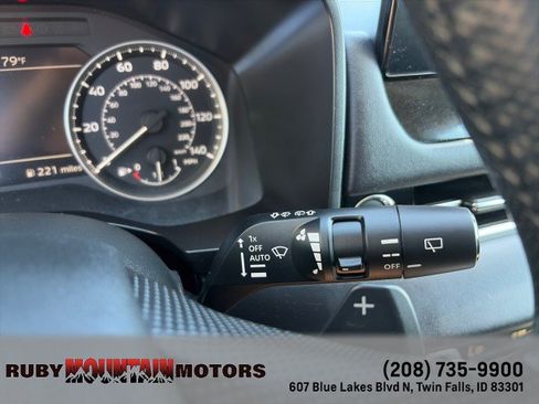 Used 2025 Mitsubishi Outlander SE AWD/4WD image 17