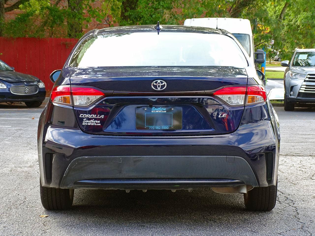 Used 2021 Toyota Corolla LE w/ LE Convenience Package FWD image 11