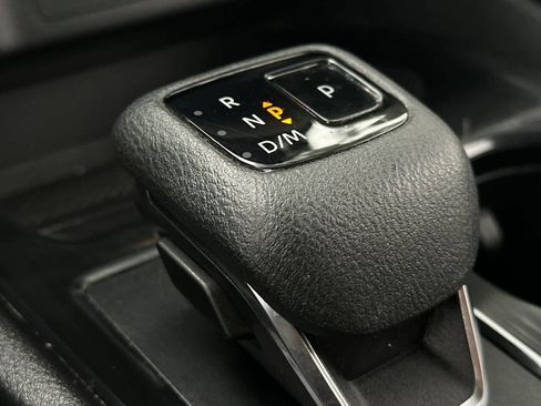 Used 2021 Nissan Rogue SV image 23