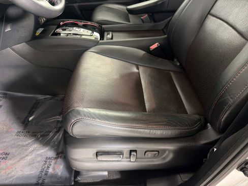 Used 2021 Honda Pilot Elite image 39