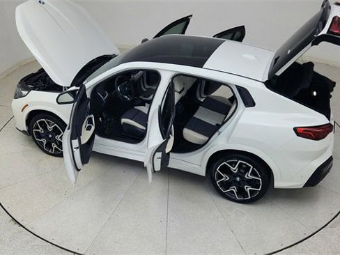 Used 2025 BMW X2 M35i image 91