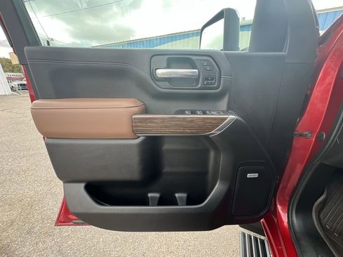 Certified 2022 Chevrolet Silverado 2500 High Country w/ Z71 Off-Road Package image 23