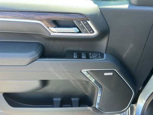 New 2026 GMC Sierra 1500 SLT w/ SLT Premium Plus Package image 11