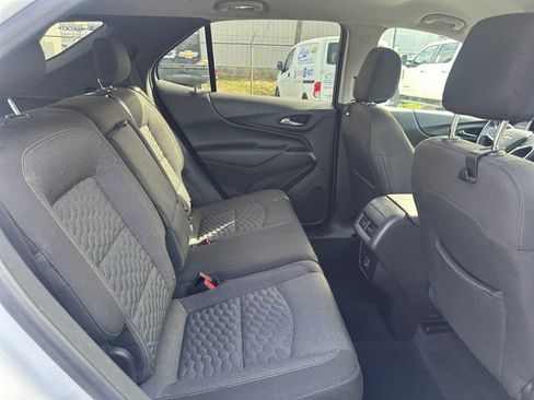 Used 2019 Chevrolet Equinox LT w/ Driver Convenience Package image 10