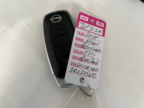 Used 2024 Nissan Pathfinder Rock Creek AWD/4WD image 33