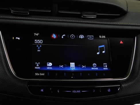 Used 2017 Cadillac XT5 FWD image 45