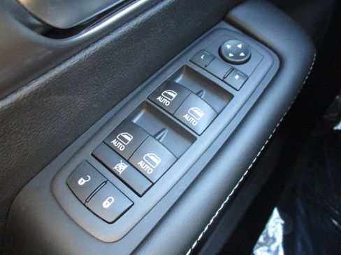 New 2026 Chrysler Voyager LX FWD image 37