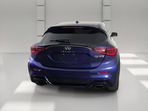 Used 2018 INFINITI QX30 Sport w/ Sport Leather Package FWD image 5