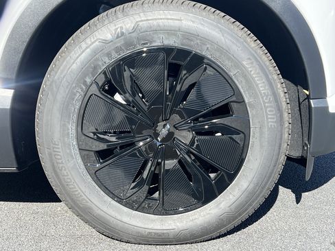 New 2026 Chevrolet Blazer EV LT w/ Midnight/Sport Edition image 13