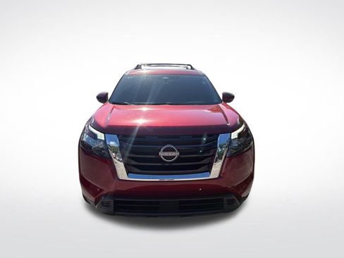 Used 2024 Nissan Pathfinder SV w/ SV Premium Package FWD image 3