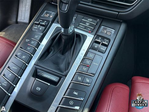 Used 2021 Porsche Macan S image 22