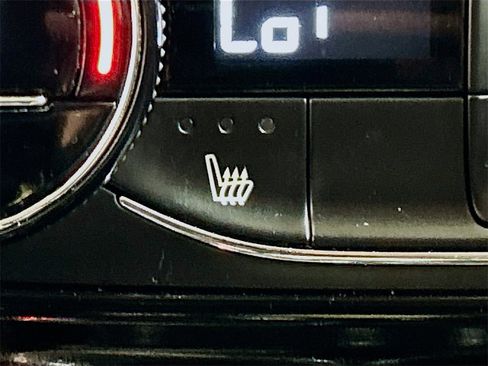 Used 2023 Buick Encore GX Select w/ Sport Touring Package image 17