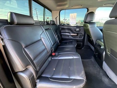 Used 2018 GMC Sierra 2500 Denali w/ Duramax Plus Package AWD/4WD image 29