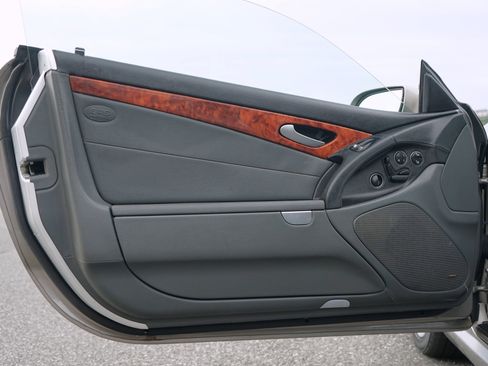 Used 2005 Mercedes-Benz SL 500 image 14