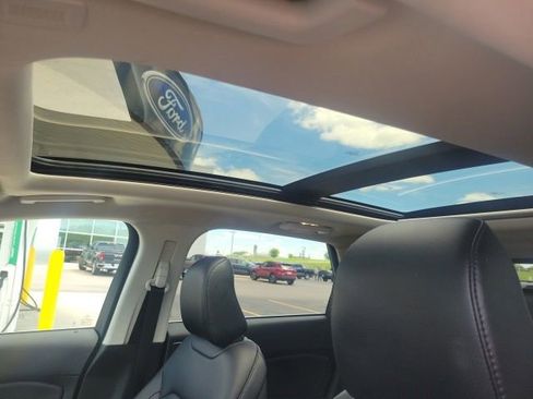 Used 2024 Ford Edge SEL w/ Convenience Package AWD/4WD image 19