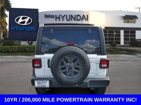 Used 2025 Jeep Wrangler Unlimited Sport AWD/4WD image 5