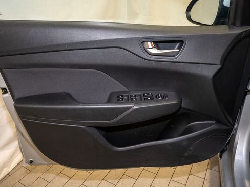 Used 2019 Hyundai Accent SE image 10