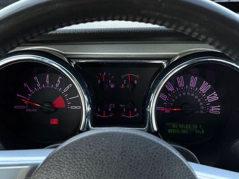 Used 2005 Ford Mustang GT Premium RWD image 44