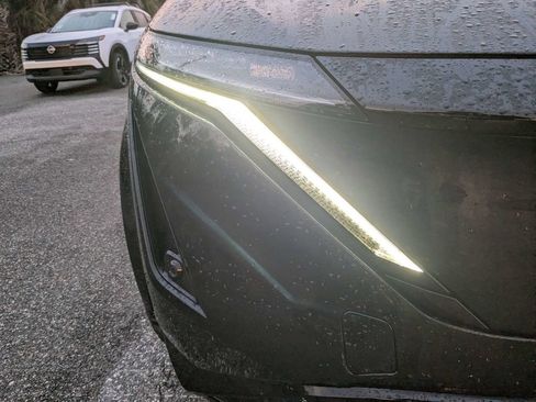 Used 2023 Nissan Ariya ENGAGE image 10