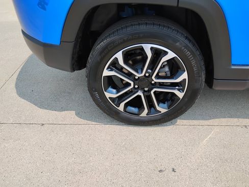 Used 2023 Jeep Compass Limited AWD/4WD image 32
