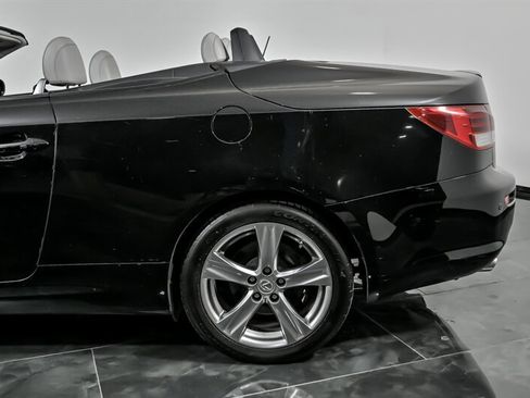 Used 2012 Lexus IS 350C image 8