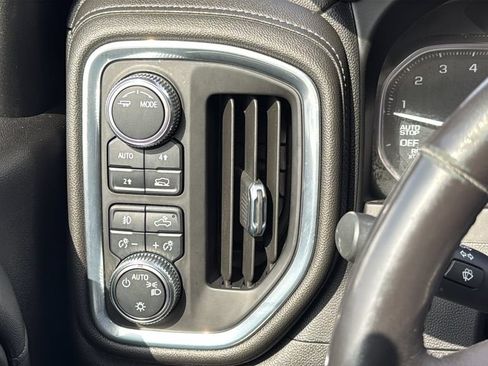 Used 2021 GMC Sierra 1500 Elevation w/ LPO, Elevation Black Package AWD/4WD image 11