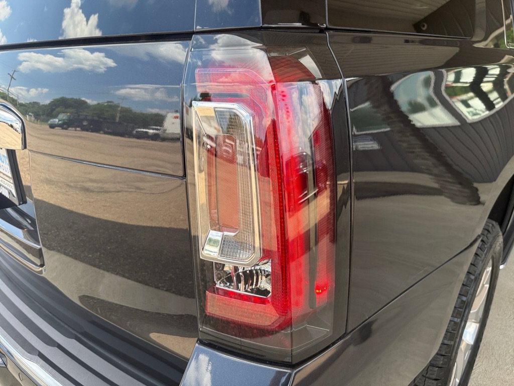 Used 2020 GMC Yukon Denali AWD/4WD image 44