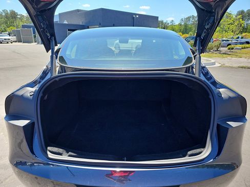Used 2024 Tesla Model 3 Standard Range image 12